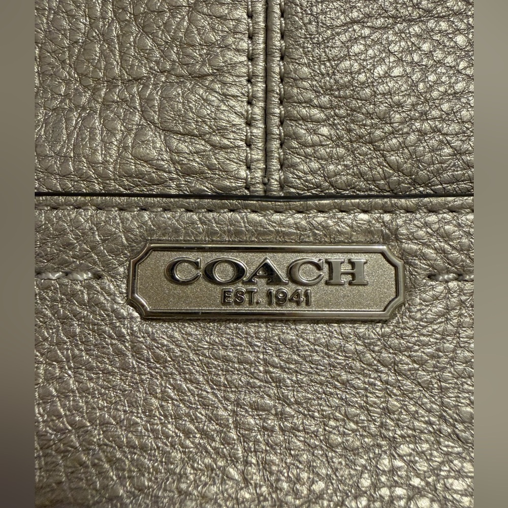 *NWOT* COACH Silver Park Leather Large BOHO Bag with 7” handles & shoulder strap